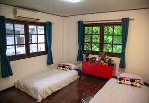 Standard Twin Room - guesthouse ippun (Bangkok)