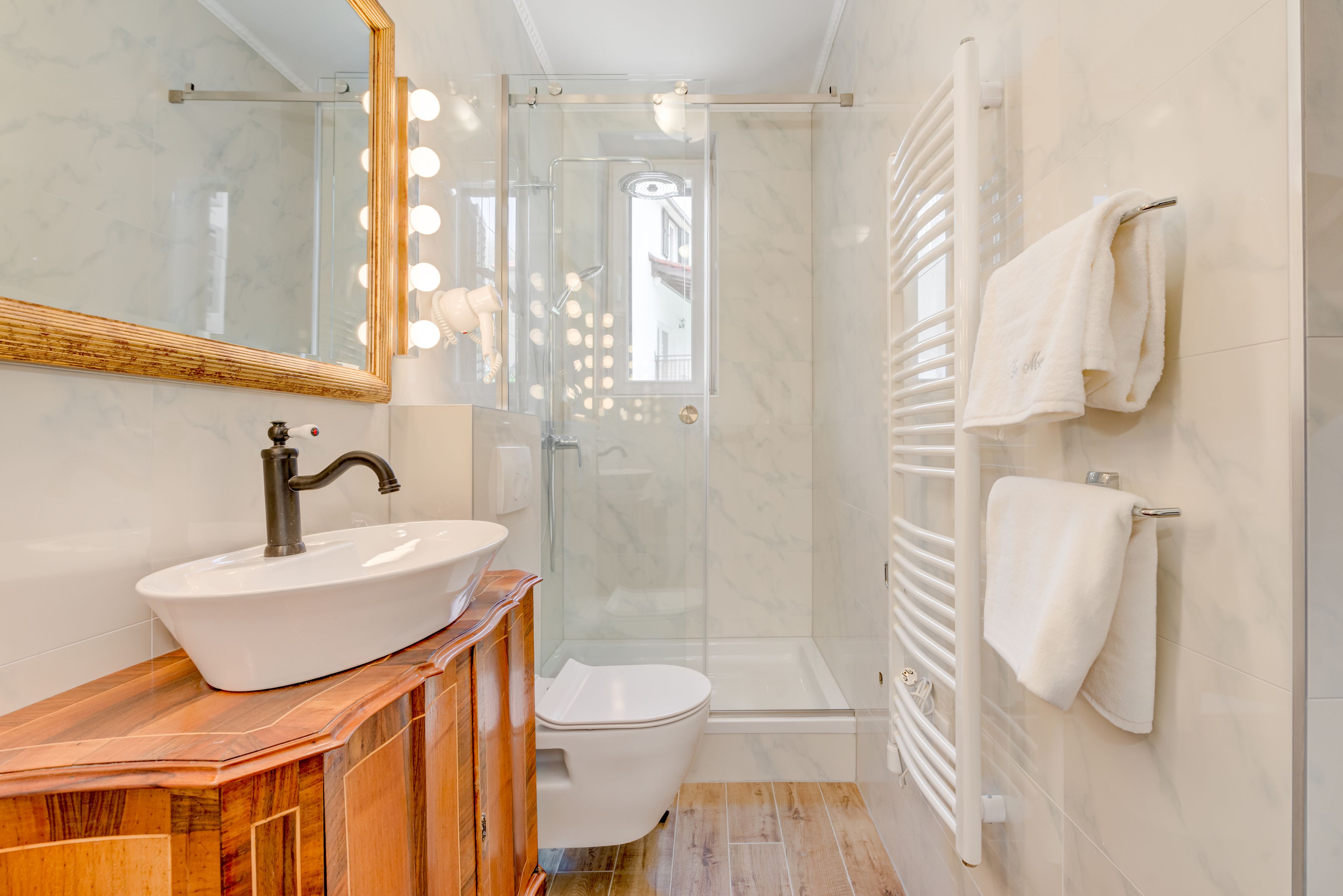 Photo - Le Monde - Vintage Accommodation