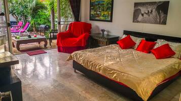 4 bedrooms, premium bedding, in-room safe, individually decorated