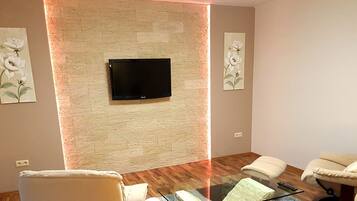 Apartment (Perlenapartment - incl.cleaning fee) | Living area | Flat-screen TV