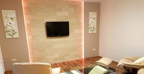 アパートメント (Perlenapartment - incl.cleaning fee) | リビング エリア | 薄型テレビ