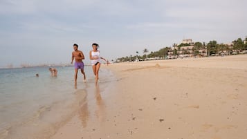 Private beach nearby, white sand, free beach shuttle, sun-loungers