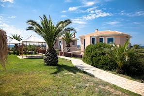 Garden - Villa Sapphire (Kefalonia)