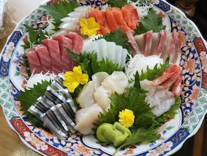 Comida y bebida
