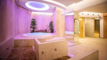 Een Turks bad/hammam, lichaamsbehandelingen, gezichtsbehandelingen