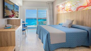 Peti besi dalam bilik, meja, Wi-fi percuma, cadar katil