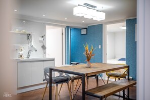 House | Makan dalam bilik