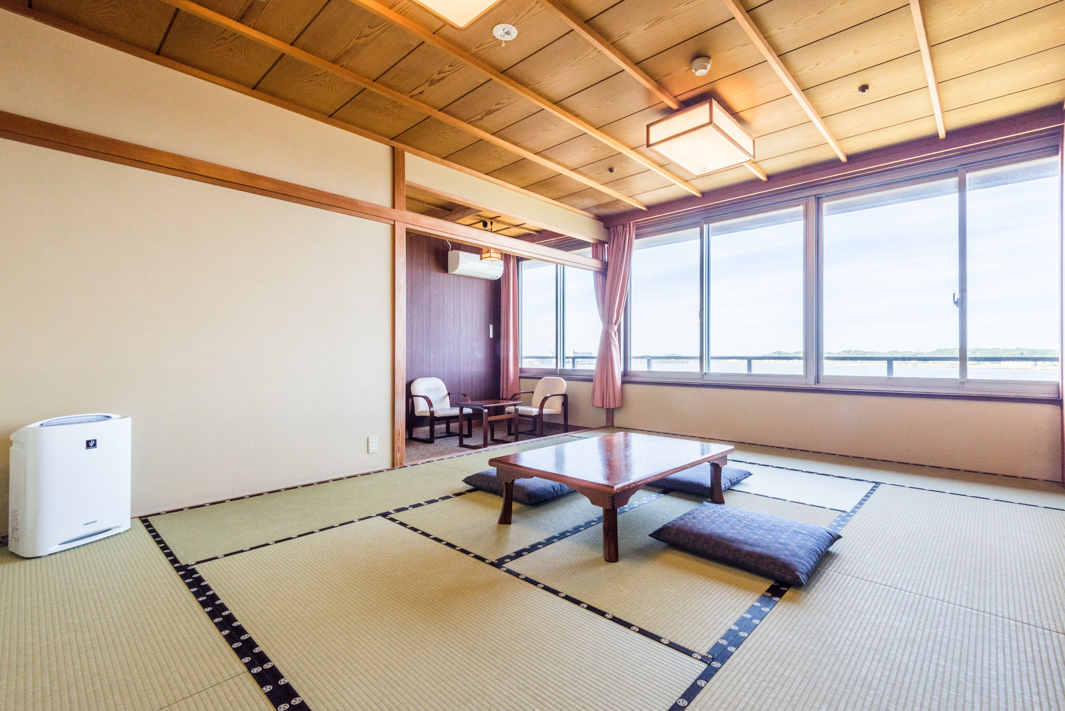 1 bedroom, in-room safe