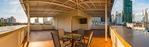 Bar (on property) - P18 Hotel (Bangkok)