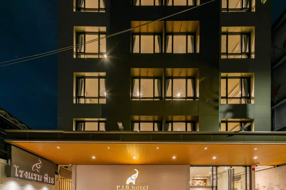 P18 Hotel
