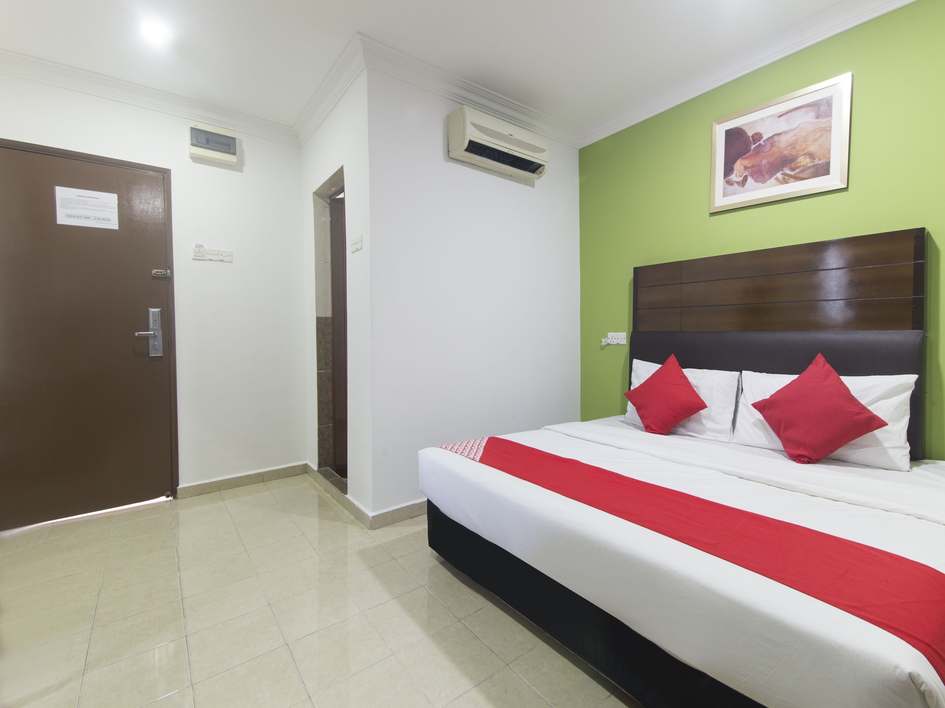 Photo - OYO 805 Hotel Run Star