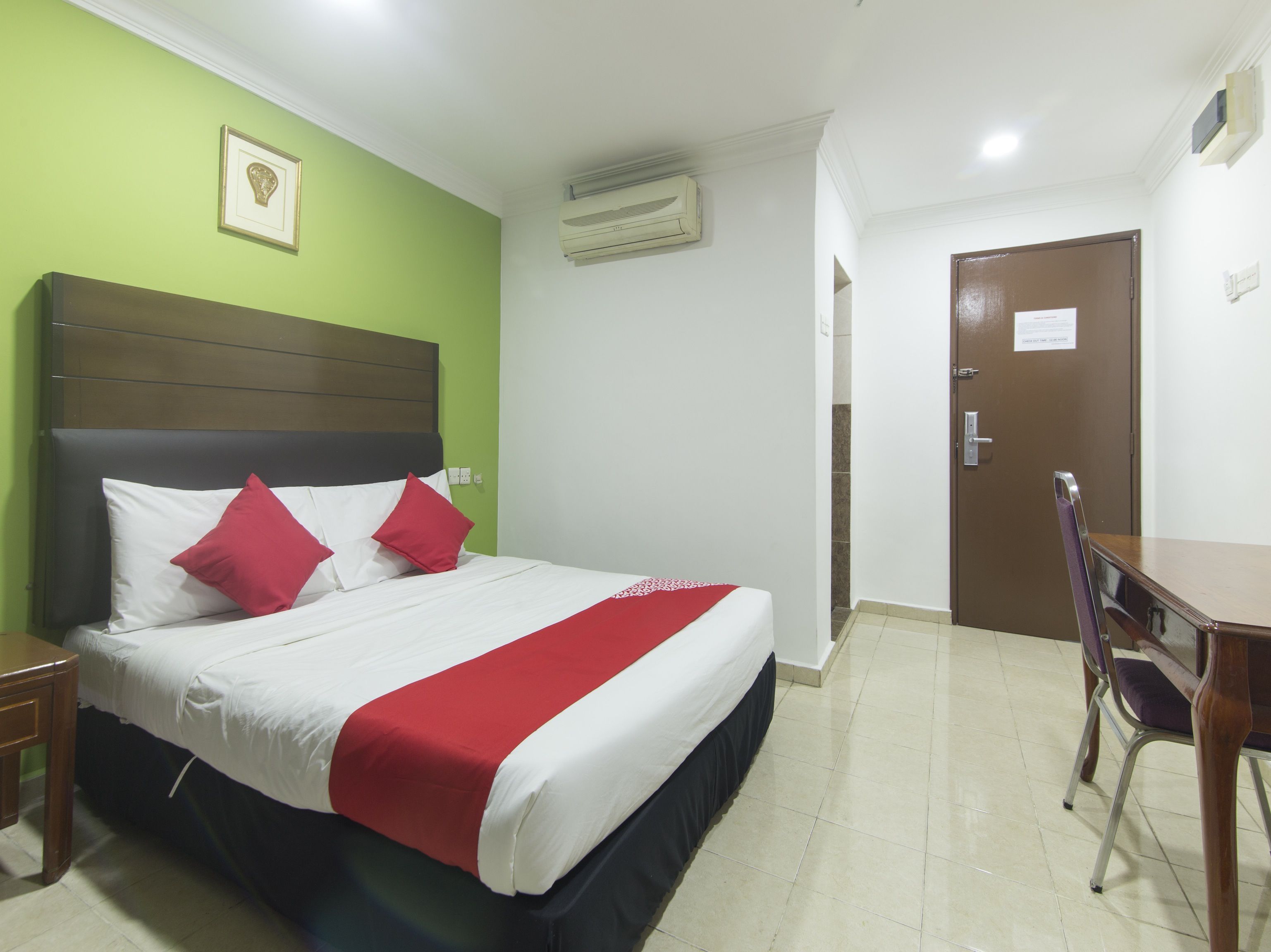 Photo - OYO 805 Hotel Run Star