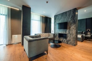 Exclusive Suite | Living area - Hotel Seraphine Plaza (Pec)