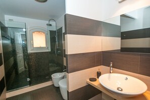 Apartment, 2 Bedrooms | Bathroom - Oleandri 101 (Arzachena)