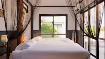 Iron/ironing board, free WiFi, bed sheets