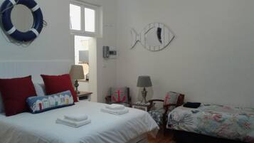 Apartment, Ocean View, Beachfront (Cottage 17)