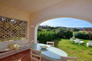 Apartment, 2 Bedrooms | Terrace/patio
