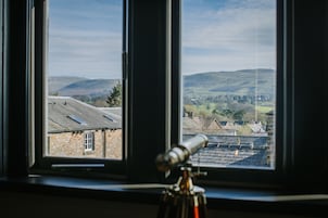 Suite de lujo, 1 cama de matrimonio grande, vistas a la montaña | Vistas a la montaña
