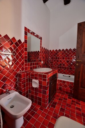 Apartment, 2 Schlafzimmer | Badezimmer