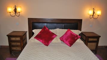 Double Room | Rollaway beds, free WiFi, bed sheets