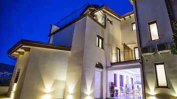 Bagian depan properti