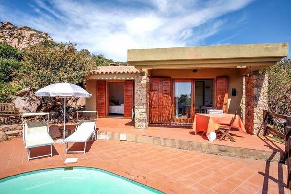 Apartment, 2 Bedrooms | Terrace/patio
