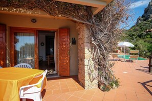 Apartment, 2 Bedrooms | Terrace/patio