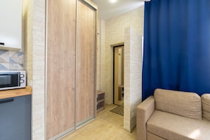 Apartment | Wohnbereich | Flachbildfernseher