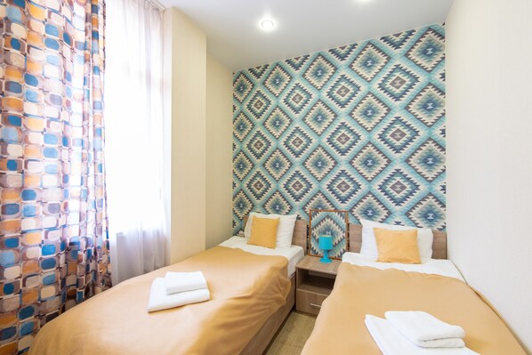 Apartment | Desk, iron/ironing board, cots/infant beds, free WiFi