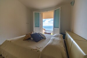 2 bedrooms, cots/infant beds, bed sheets - Green 3 (Trinità d'Agultu e Vignola)