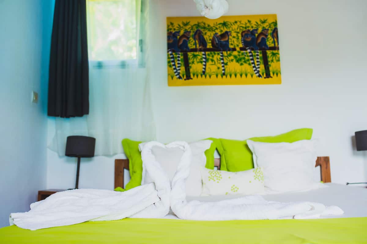 Standard Bungalow, River View | Desk, rollaway beds, bed sheets