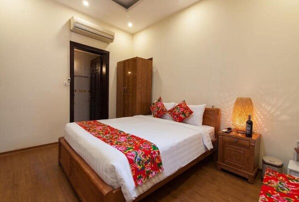 华丽双床房 | 迷你吧、特色装修、特色家居、办公桌