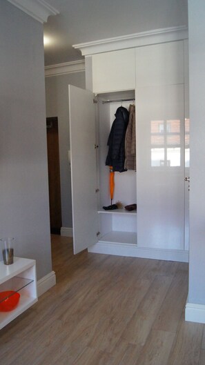 Blackout curtains, soundproofing, iron/ironing board, free WiFi - Novitas Apartments (Wroclaw)