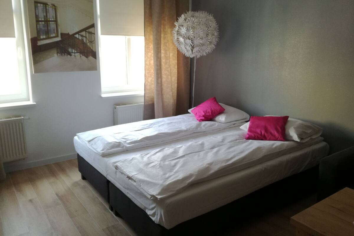1 bedroom, blackout curtains, soundproofing, iron/ironing board
