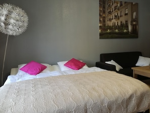 Blackout curtains, soundproofing, iron/ironing board, free WiFi - Novitas Apartments (Wroclaw)