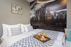 2 bedrooms, desk, laptop workspace, iron/ironing board - Sun Spalato Art (Split)