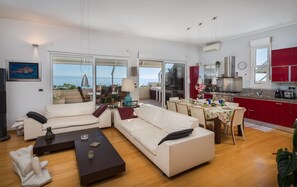 Living room - Sun Splato Space (Split)