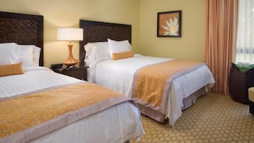 2 bedrooms, iron/ironing board, internet