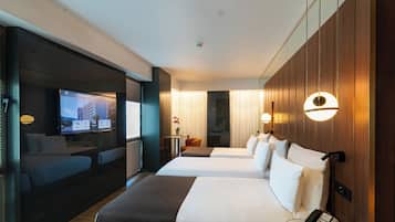 Standard Triple Room | 1 bedroom, minibar, in-room safe, desk