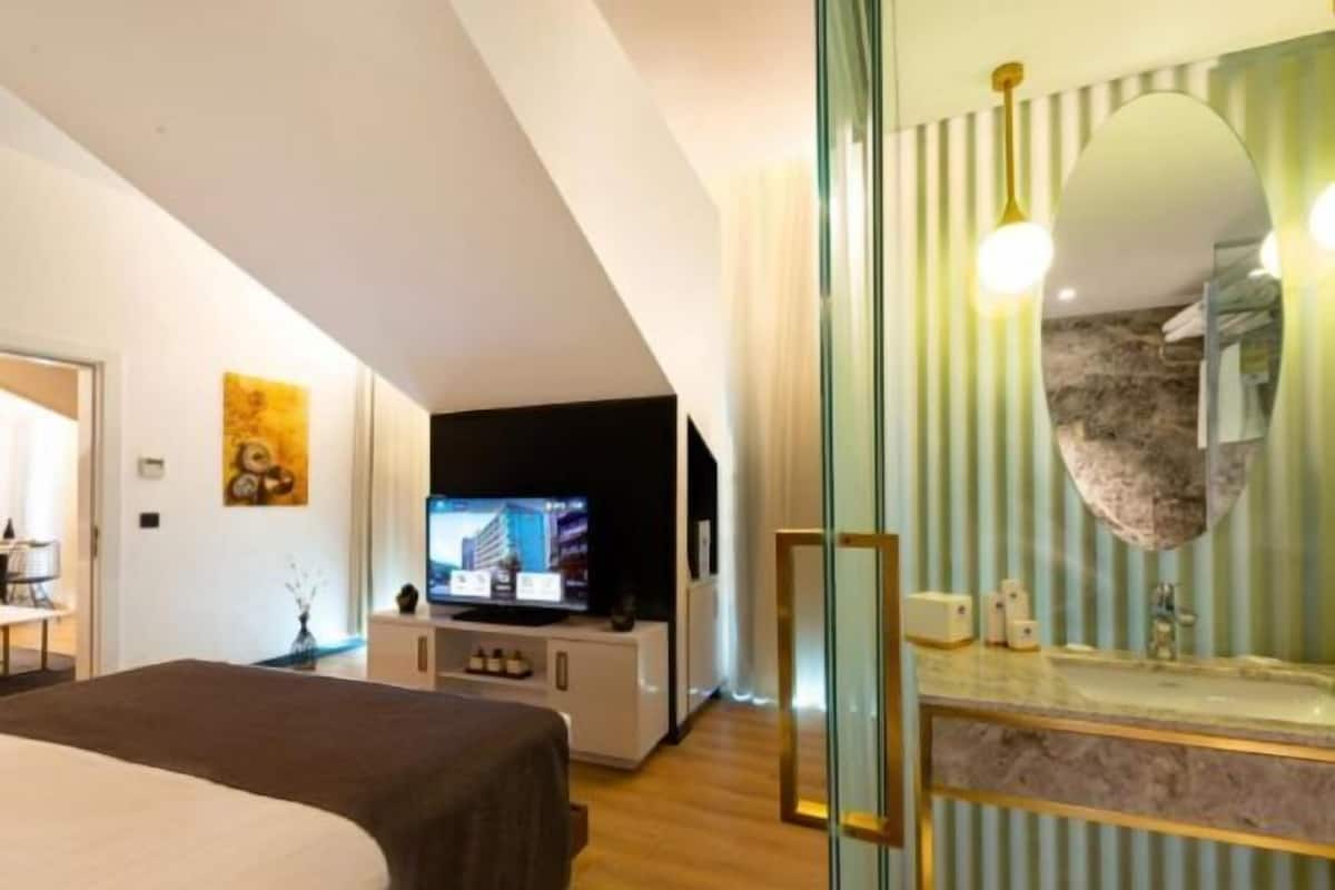 1 bedroom, minibar, in-room safe, desk