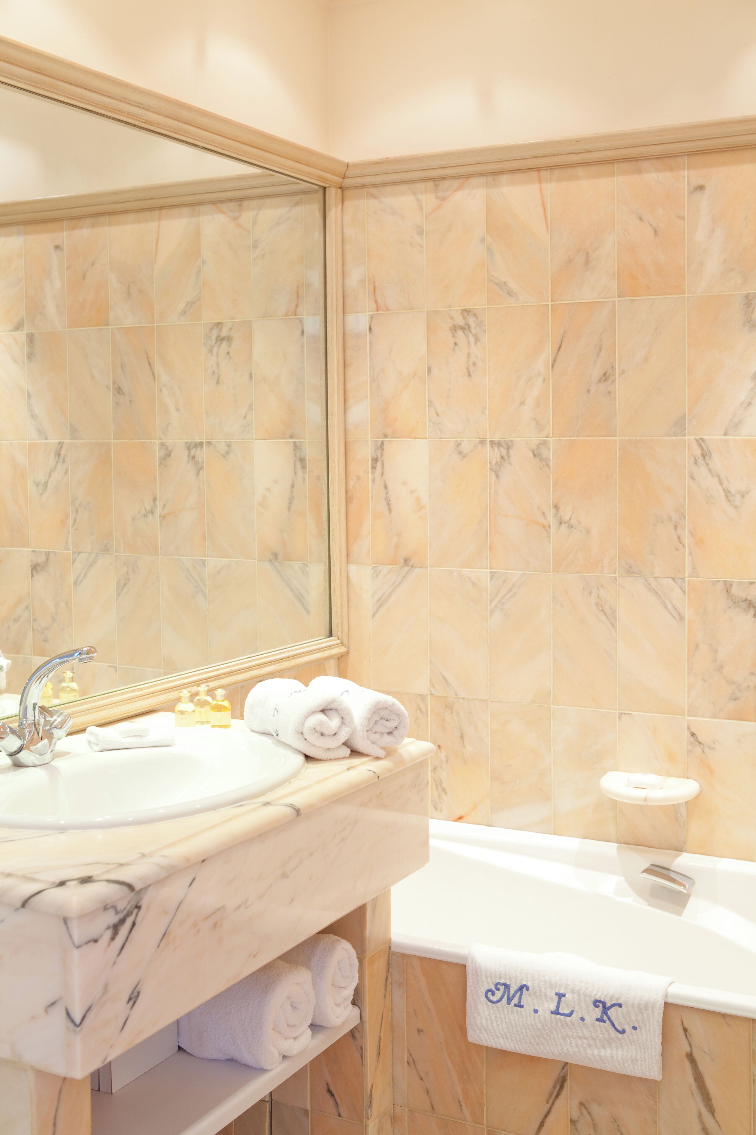 traditional double room, ocean view | bathroom | free toiletries, hair dryer, bathrobes, slippers