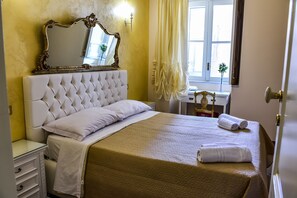 Phòng đôi, 1 giường cỡ queen (La Straniera) | Minibar, bàn, phòng cách âm, nôi (giường cho trẻ sơ sinh) miễn phí 