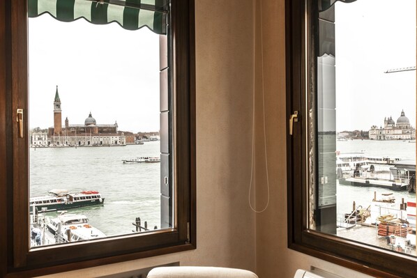 Luxury-Apartment, 3 Schlafzimmer | Ausblick vom Zimmer