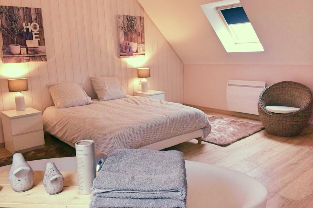 Blackout curtains, soundproofing, free WiFi, individually decorated