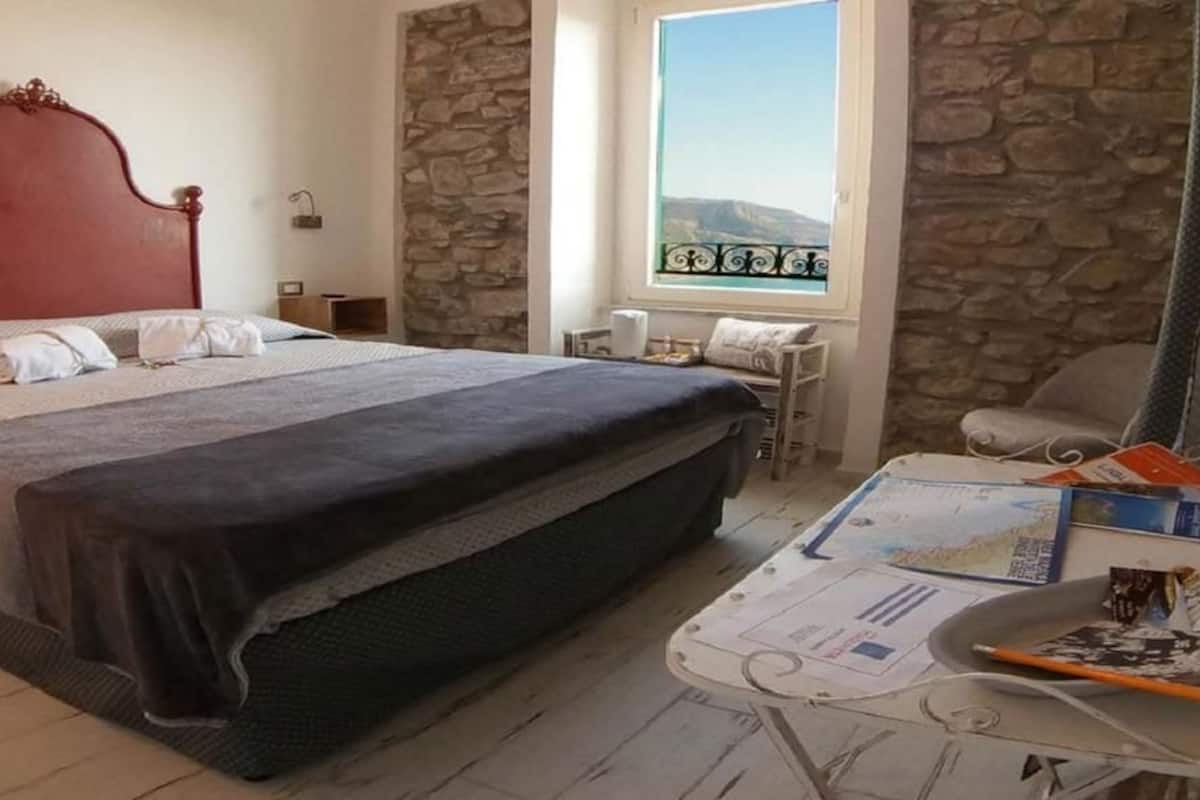 Double Room (Biancorotto) | In-room safe, WiFi (free), bed sheets