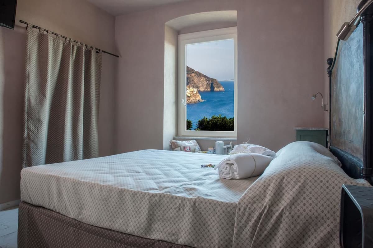 Comfort Double Room (Ruspara) | In-room safe, WiFi (free), bed sheets