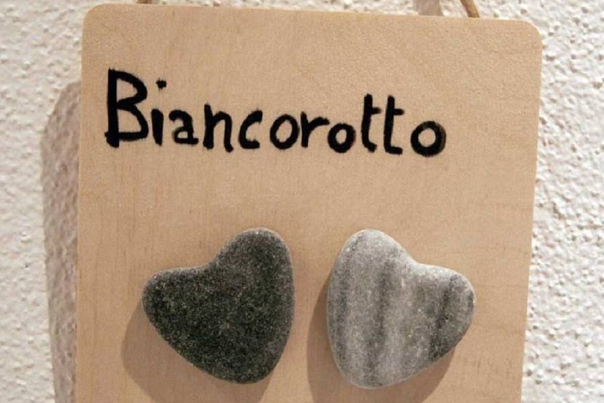 In-room safe, free WiFi, bed sheets