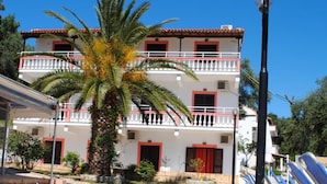 Exterior - Hotel Olga (Corfu)