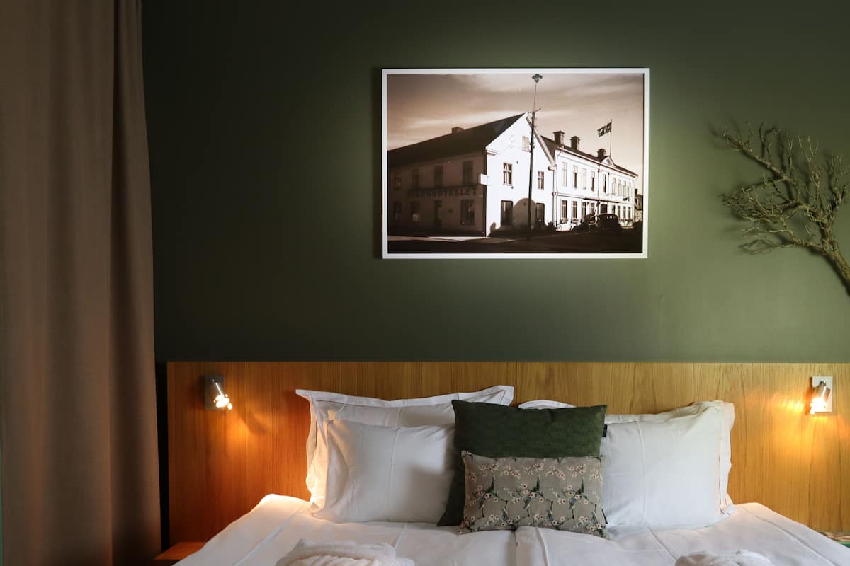 executive twin room | 1 bedroom, individually decorated, desk, blackout curtains