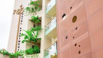 Front of property – evening/night